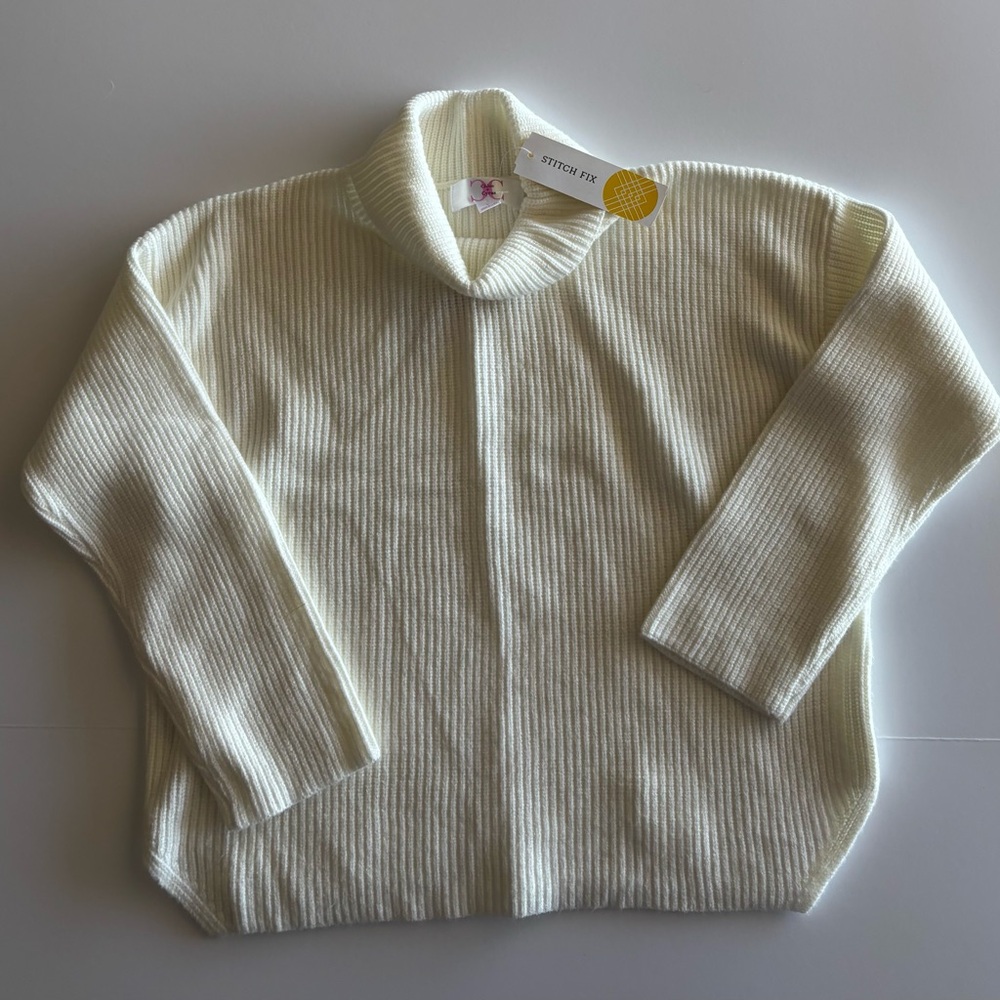 NWT Chloe+Cyrus Girls white turtleneck neck sweater Large